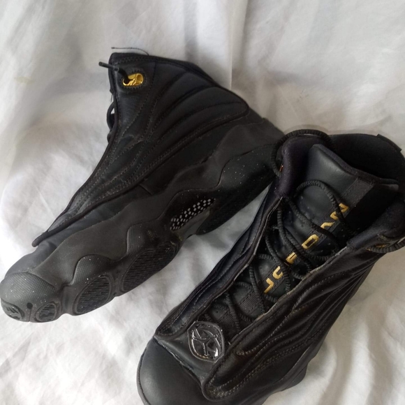 jordan pro strong basket size 7Y - Picture 2 of 7